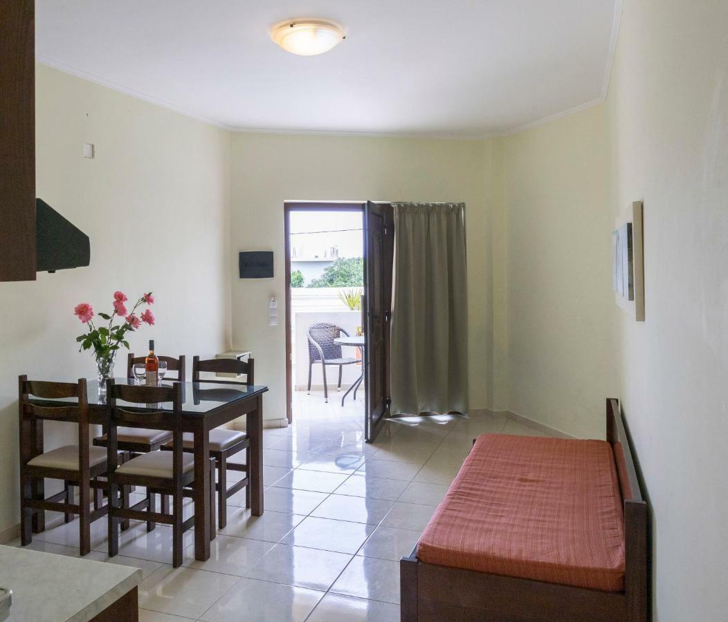 Sandy Suites Kalamaki Εξωτερικό φωτογραφία